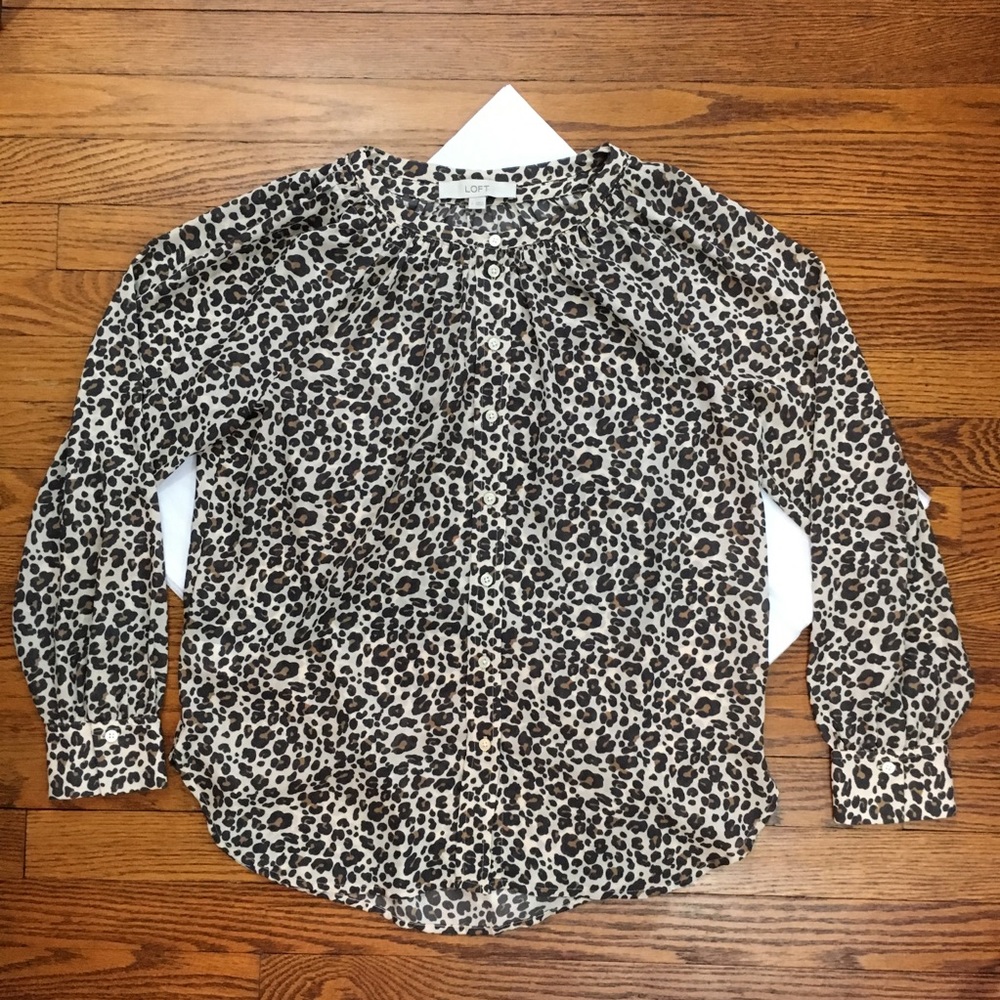 Loft Leopard Cheetah Print Button Down Blouse Sz S - image 3